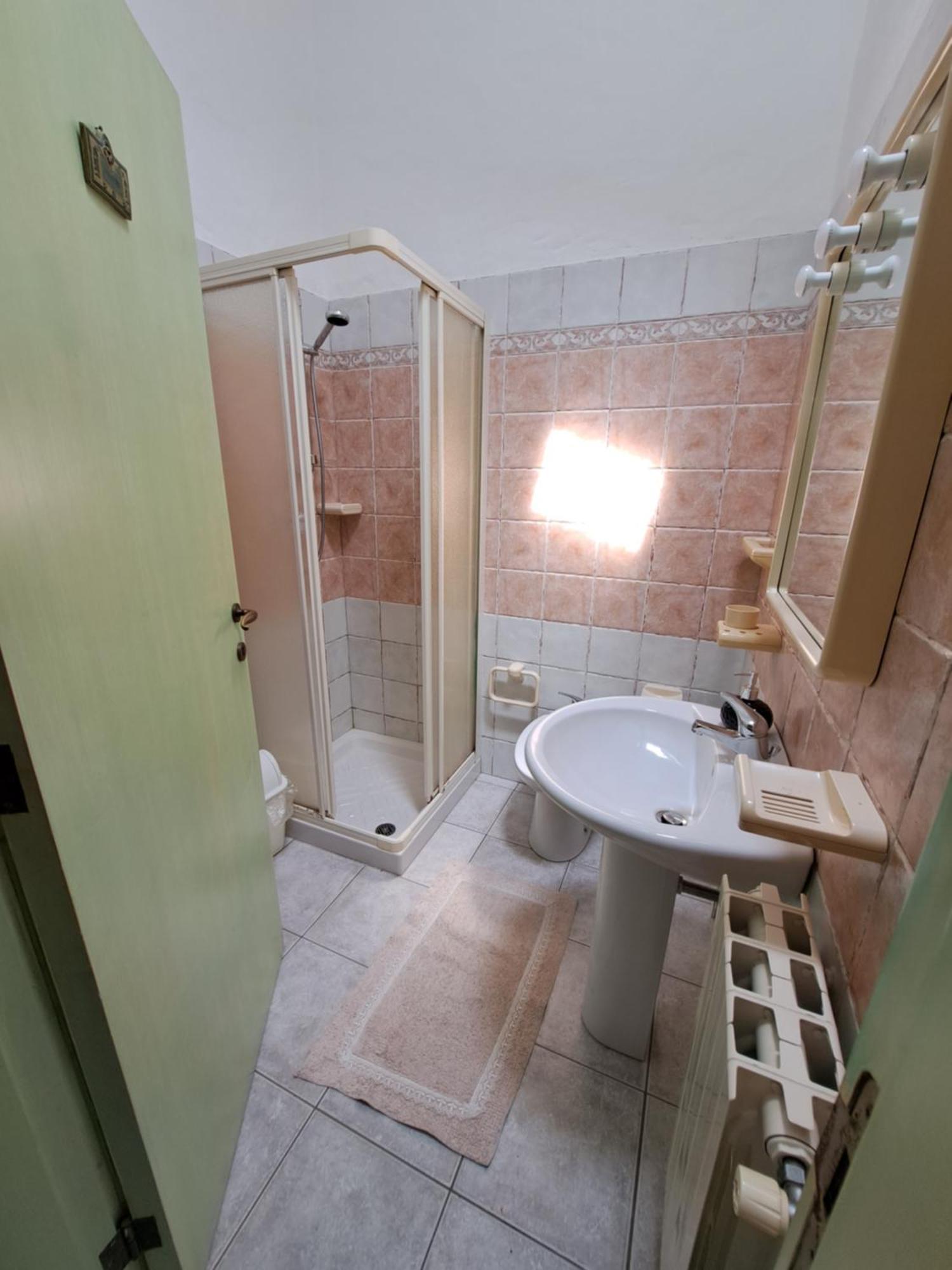 Lu Lisandru Telti Bagian luar foto