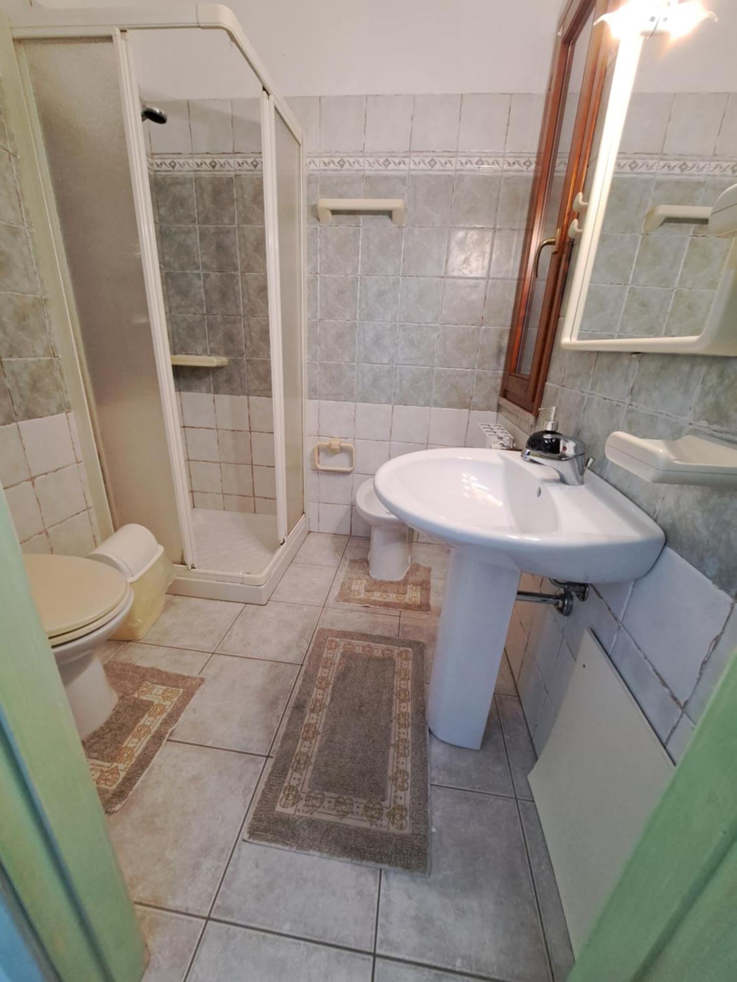 Lu Lisandru Telti Bagian luar foto